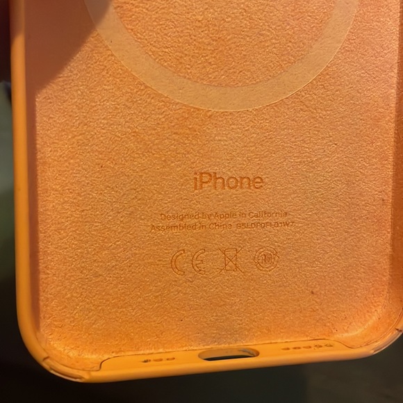 Apple iPhone 12 covers - Picture 5 of 6